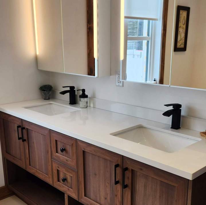 Aménagement de salles de bain fonctionnelles et esthétiques