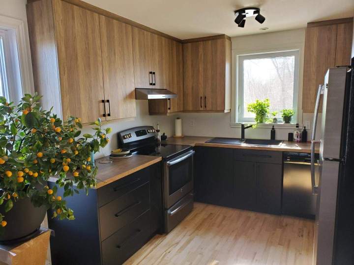 Installation complète de cuisine personnalisée Saint-Colomban