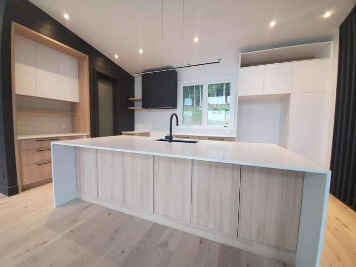 Conception cuisine chic et design Saint-Colomban