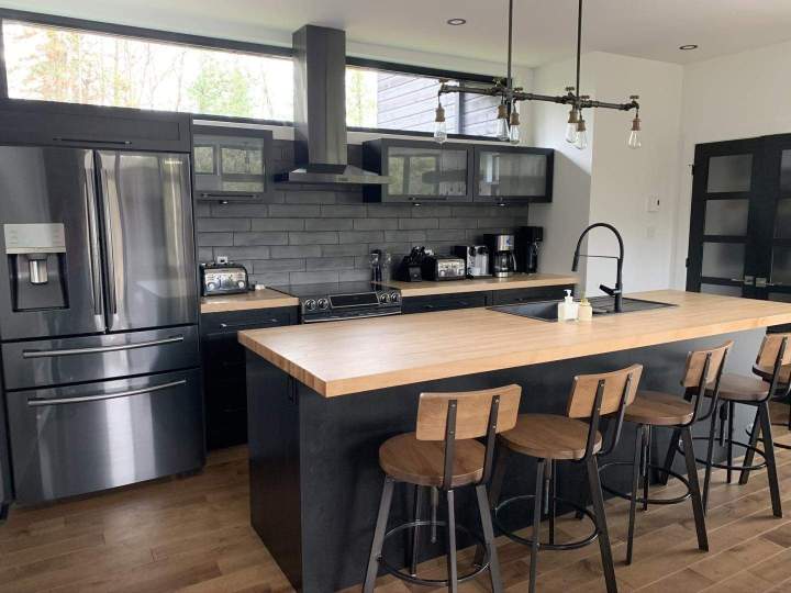 Fabrication de meubles de cuisine sur mesure Saint-Colomban